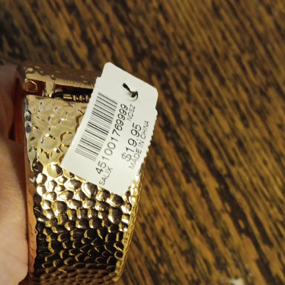 Textured Gold Ring - Picture 2 of 6